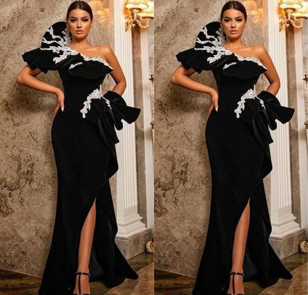 

2020 black velvet arabic aso ebi evening dresses one shoulder ruffles lace party gowns high split mermaid prom dress robes de soirée