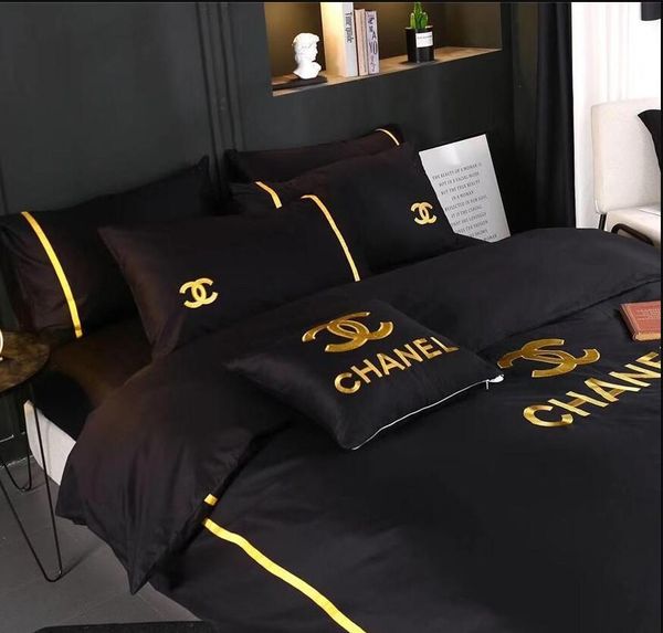 

white  king size bedding sets new fashion quality all cotton bedding suit embroidery design x letter bed cover suit new style