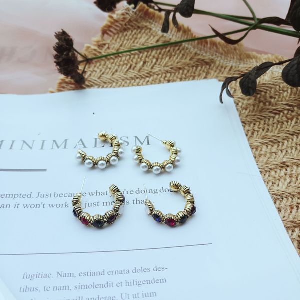 

fashion-baroque color crystal hoop earrings for women vintage c shape pearl earrings femme bridal brincos fashion jewelry, Golden;silver