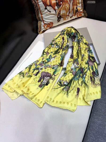 

2019 new winter luxury yellow green crossbones long scarf women's large scarfs with box and dastbag, Blue;gray