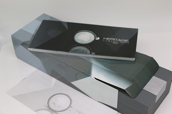 

1912 heritage dark grey-silver pencil cases for a fountain/roller/ballpoint pen with wood material +two manuals+ cloth dust cloth