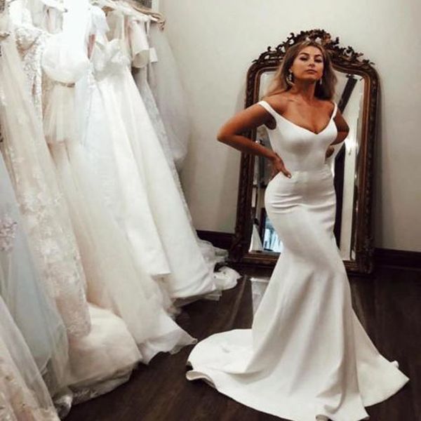 

stain simple vintage off shoulder mermaid wedding dresses for lady russian summer wedding beach dress, White
