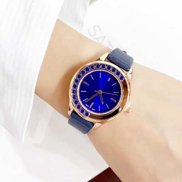 

красочные кожа мода женщина часы luxury lady наручные часы роллинг алмазы таблица clokck высокого качества relogio мужественный груза падени, Slivery;brown