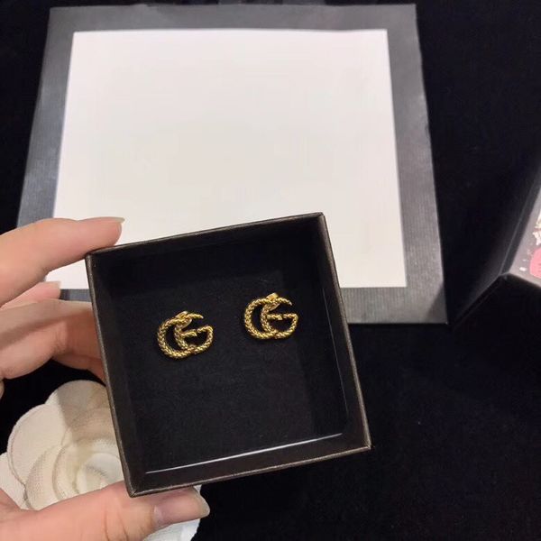 

net red star with the tide brand elegant simple letters earrings light and simple generous decent earrings, Golden;silver