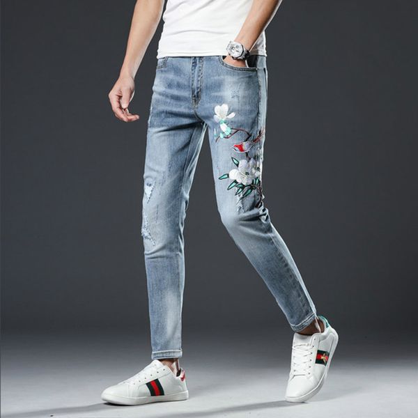 

новые модные джинсы для мужчин slim fit брюки классические джинсы мужские джинсовые fllower embroid прямые эластичные брюки карандаш, Blue