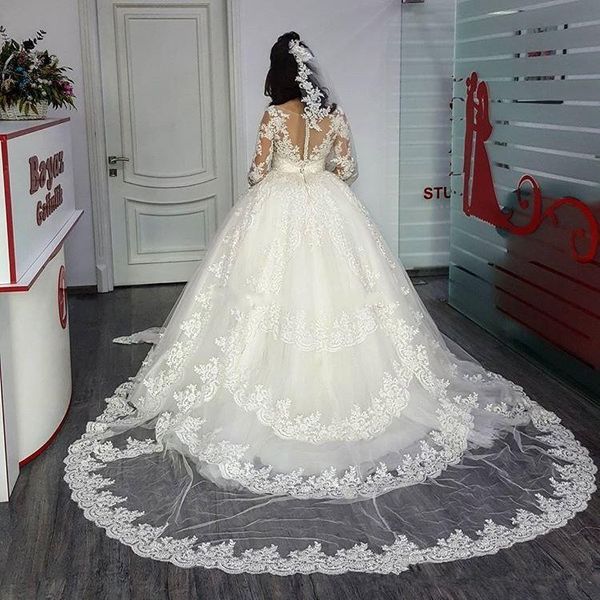 

принцесса мусульманский исламский бальное платье свадебные платья 2019 старинные кружева с длинными рукавами иллюзия обратно дешевые пышные, White