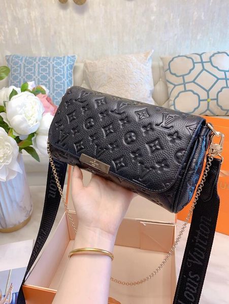 

stylish envelope printed square bag wide shoulder strap chain single-shoulder crossbody bag