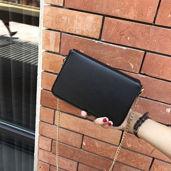 

2020 summer mini new wild atmosphere korean single shoulder messenger bag change mobile phone bag mini chain small square