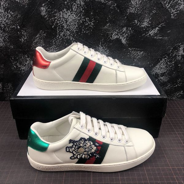 men's ace sneaker with three little pigs