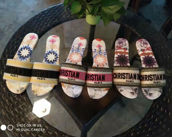 

Женские сандалии на тапочках 2019 года. Дизайнерская обувь. Летние сандалии на плос