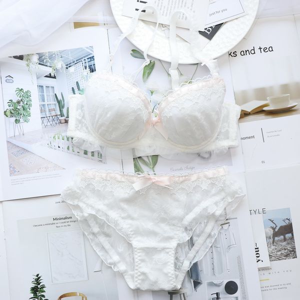

хорошее качество abcde тонкий кубок kawaii белые кружева и симпатичные лук sexy bra set лолита белье, Red;black