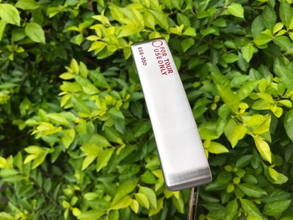 

2019 тур использовать SSS Gallary Putters с ЧПУ фрезерный клюшки для гольфа с лезвием головн