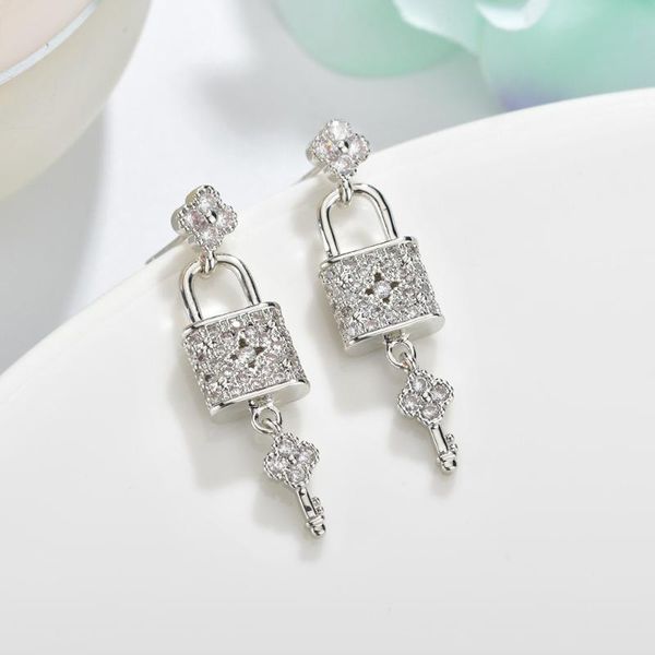 

2020 full cz crystal lock earrings studs delicate women key padlock earings for women girls party jewelry gift aretes, Golden;silver
