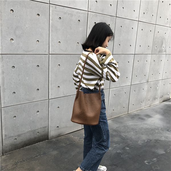 

сумка женская 2020 новая большая емкость женская сумка мода messenger плечо ретро