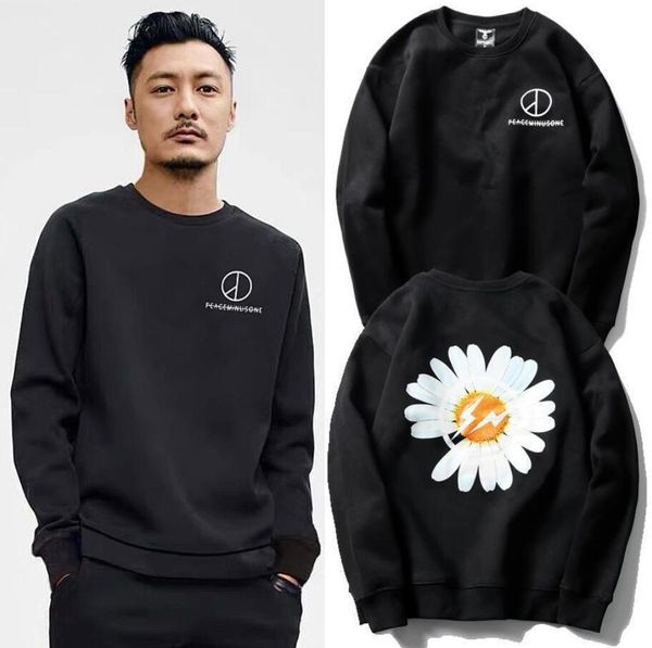 

2020 мђжка конѬђкоѬ виеѬ клаиекий болой daisy пеаи вокѬђг еи plus ли  White;black