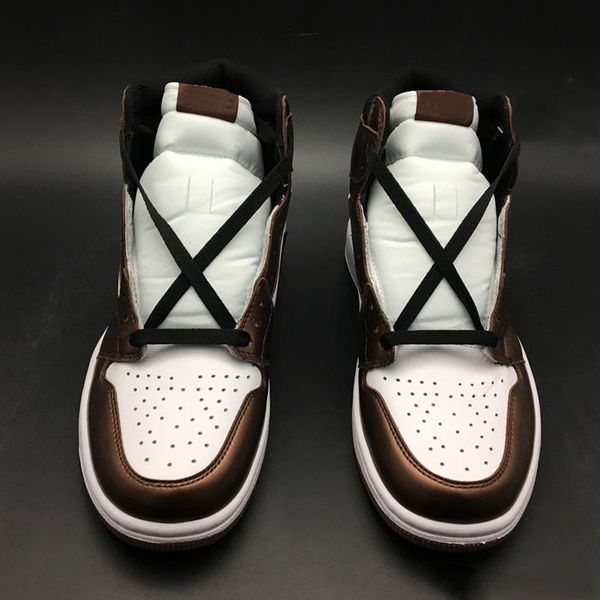 

1s travis scotti 1 high og ts sp basketball shoes 1 brown white black upside-down hook designer shoes fashion sneaker, White;red