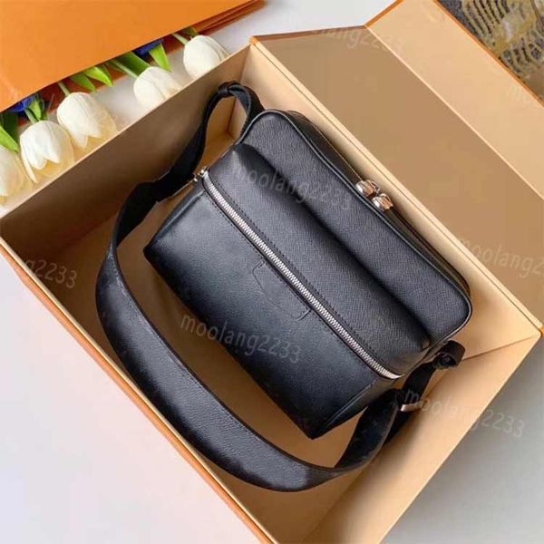 

men designers shoulder bags famous trip bags briefcase crossbody real leather messenger bag five colors outdoor bag model m3023