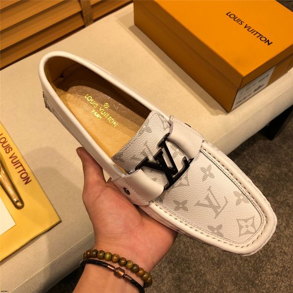 

19ss italian men casual shoes summer genuine leather men loafers moccasins slip on men's flats breathable male driving shoes, Black