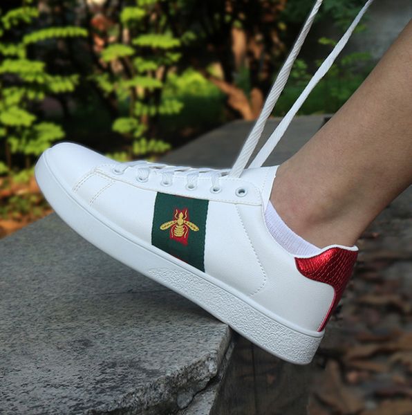

new designer shoes ace luxury embroidered bee white shoes leather red and green stripes sneaker mens women casual shoes, Black