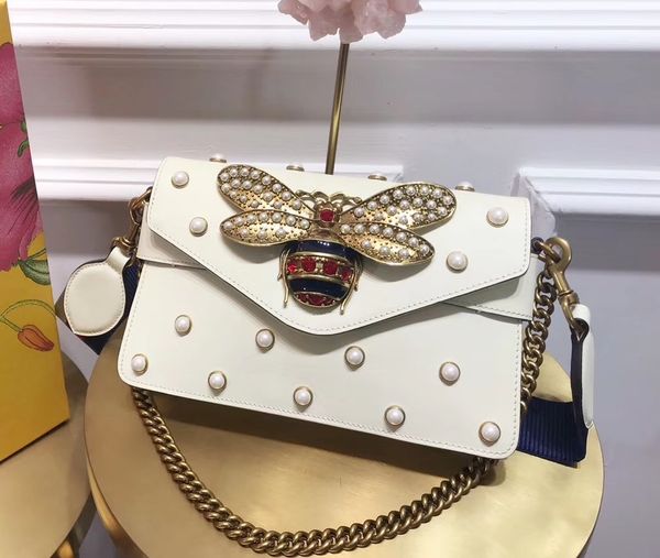 

wholesale latest original design purse,many other brand purse,wallet with fast delivery