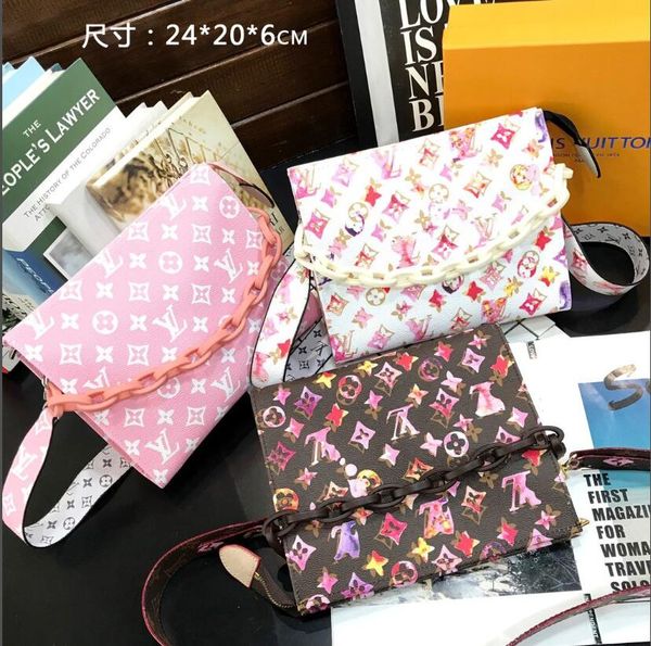 

2020 ladies new high-quality handbag wallet crossbody bag ladies fashion exquisite wild women's new leather shoulder bag letter bag
