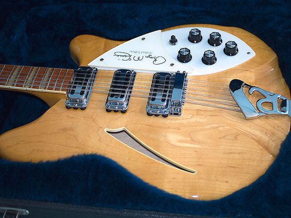 

roger mcguinn maple glo natural 370 12 strings electric guitar hollow body, lacquer gloss fingerboard, 3 pickups, triangle inlay, signature