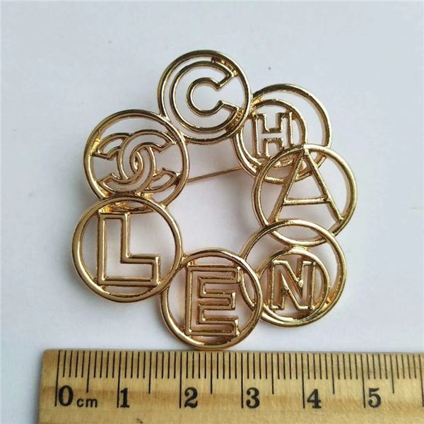 

Letter lady brooche alloy fa hion brooche pin for dre man and women fa hion ace orie jewlery acce orie whole ale, Gray