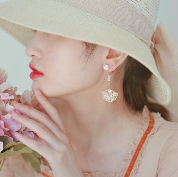 

retro asymmetric earrings female mori chinese fan super fairy temperament tassel face thin earrings silver needle, Golden