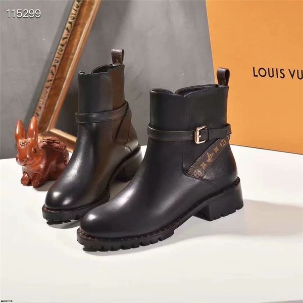 

19ss 2019 fashion pantent leather ankle boots women thick high heels zipper boots pointed toe autumn winter woman shoes plus size, Black