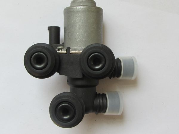 

heater control water valve for b mw e46 e39 e52 e83 oem 64118369805 1147412144