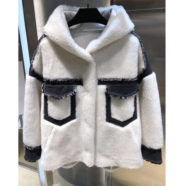 

11.18 2019 winter new denim patchwork particle wool hooded real fur coat double-faced fur coat, Black