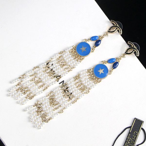 

2019 new small fragrance navy wind pearl flow su long earrings xiangjia brass material silver needle ear nails