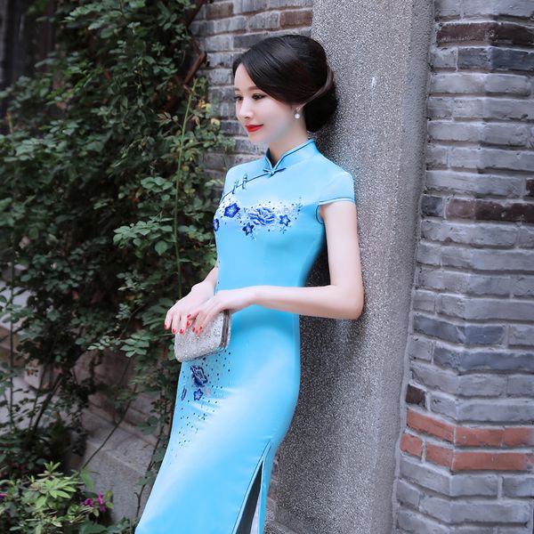 

изысканный женский новый улучшенный длинный cheongsam китайский ретро банкет шоу вечернее платье вышивка цветочные чи-пао плюс размер -4xl, Red