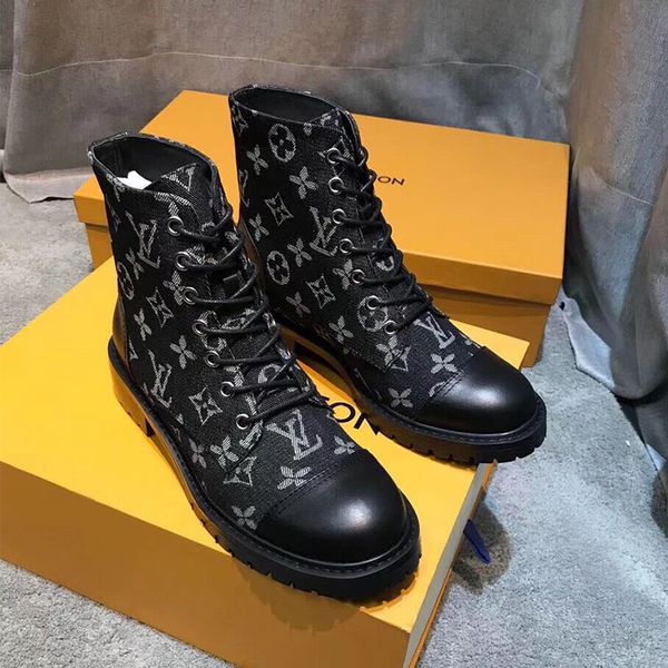 

high-end genuine martin boots female 2019 new british wind short boots women's net red boots women's winter wild flat short boot, Black