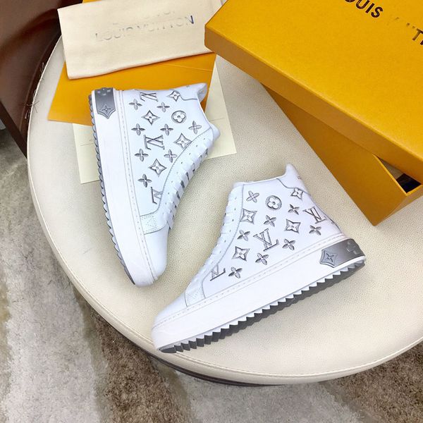 

arrival rivoli football boots high-trainers for mens and women calfskin high sneakers flower motifs vintage driving shoes, Black