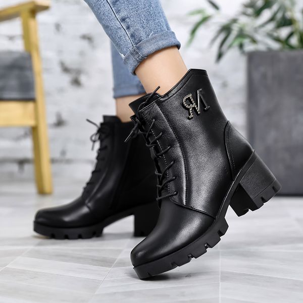 

2019 new high-women's shoes boots, casual and comfortable tooling boots, trend youth ladies comfortable shoes, Black