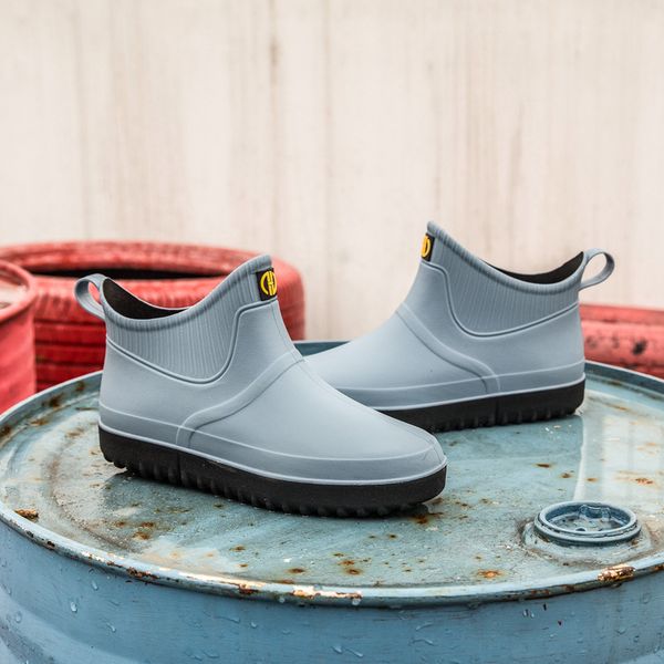 

men's low help anti-skid waterproof rubber shoes men's short boots boots water shoes four seasons cotton shoes warm, Black;red