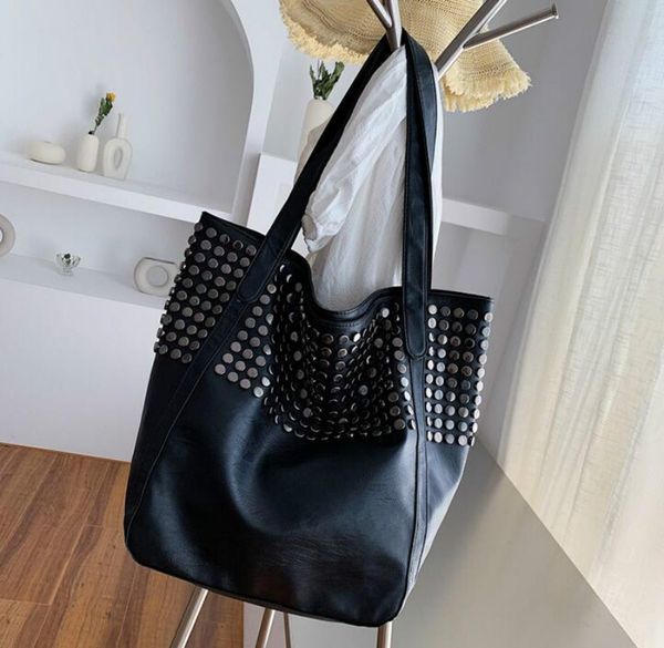 

designer women oversize handbag luxury rivet casual tote bag pu lady large capacity shoulder bags travel handbag/7