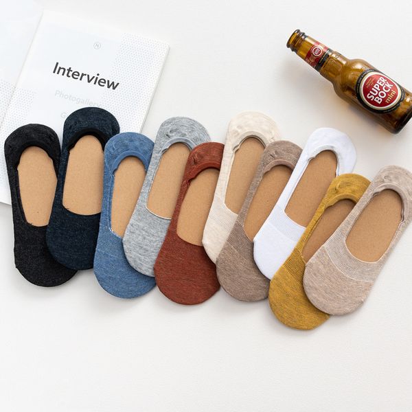 

1 pair spring summer women socks solid color fashion invisible socks silicone non-slip socks girl sock 35-40 no cardboard, Black;white
