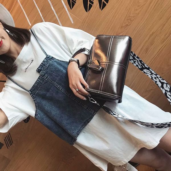 

bag girl 2020 new one-shoulder bag soft leather pillow personality fashion broadband slash