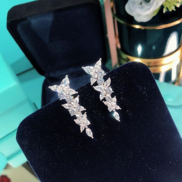 

горячий продавать марка s925 серебряные иглы серьги уха коты luxury лошадь глаза полный алмазный женские luxury big brand высокого класса ка, Golden