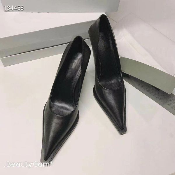 

paris designer's new high-heeled shoes, pointy single shoes and dark high-heeled women's shoes, Black