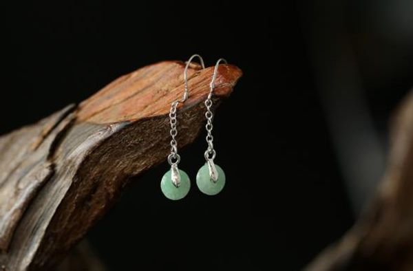 

горячие продажи натуральная нефритовая серьга нефритовая трепещущая безопасная пряжка серьги женский нефритовый кулон s925 чистая серебряная, Silver