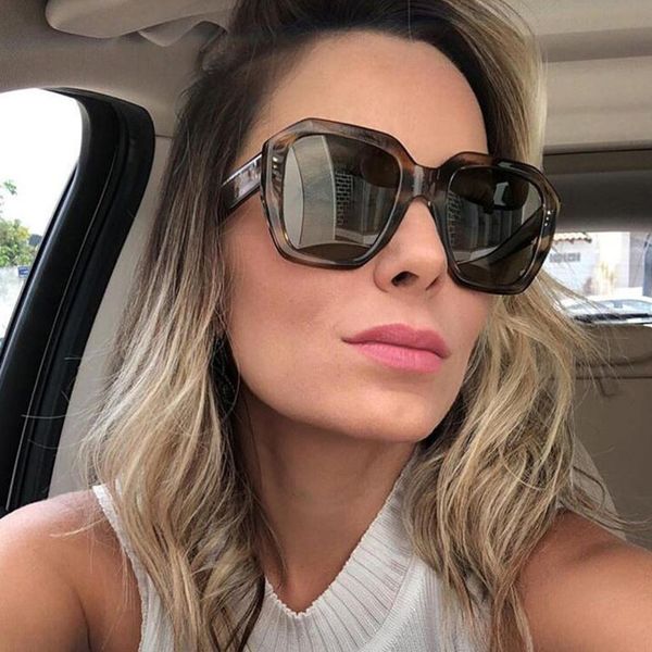 

mism классические женские женские солнцезащитные очки черный изумленный взгляд негабаритных старинные очки бренд дизайнер glasse мужчины зер, White;black