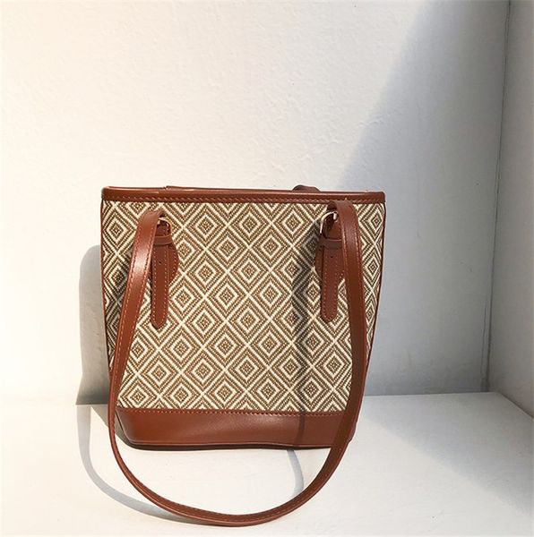 

luxury designer handbag designer luxury shoulder bag women bucket large capacity color contrast plaid weave autumn and winter wild joker4