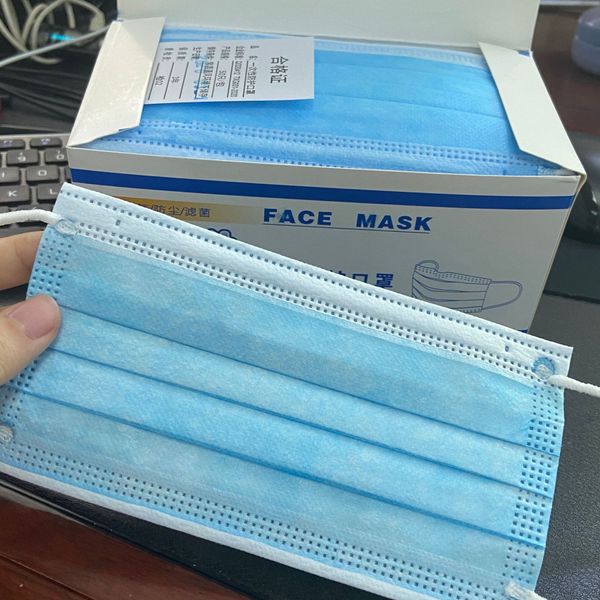 

2020 new disposable face masks 3-layer dustproof masks 3layer safe non-woven fabric waterproof anti dust safety 3m n95 masks