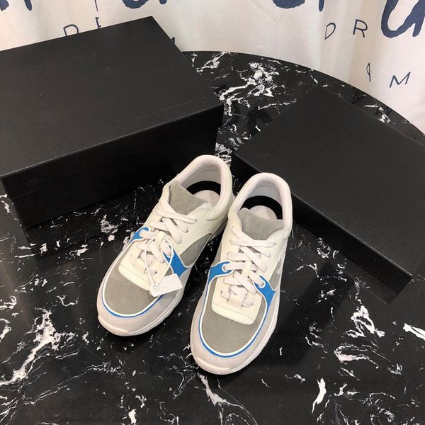 

Hot Sale Outdoor Sneakers Men Breathable Comfort Men Designer Shoes Casual Jogging Shoes Men and Women 4 Colors Size 35-45