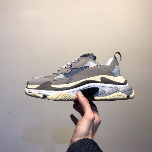 

fashion paris 17fw triple-s triple s sneaker desi luxury dad shoes for men women beige black sports running shoes 36-45