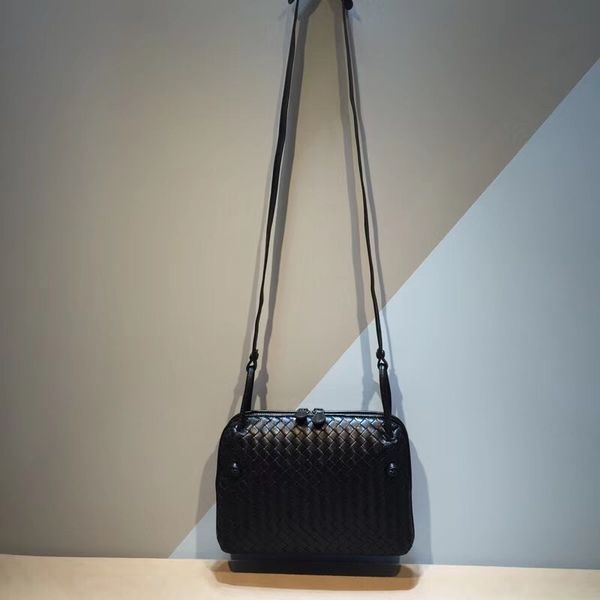 

2019 small square bag internal and external dermis woman the single shoulder bag high-quality woven fashion