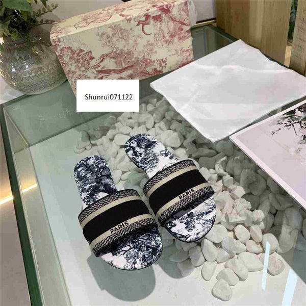 

latest dazzle flowers women sandals designer slippers embroidery sandal floral brocade slipper striped beach causal slippers 8